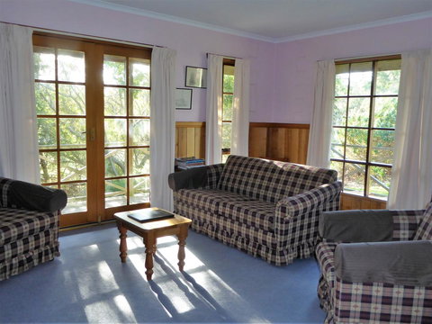 Platypus Park Country Retreat - Hervey Bay Accommodation 11