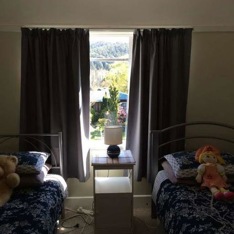 Maydena Chalet - Hervey Bay Accommodation 3