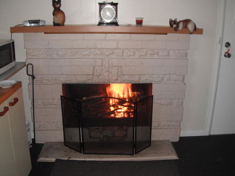 Maydena Chalet - Hervey Bay Accommodation 28