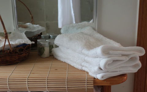 Cherry Top Farmstay - Boutique Eco Village - Tourism Hervey Bay 2