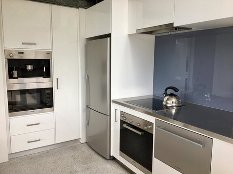 Eaglehawk Pavilions - Hervey Bay Accommodation 7