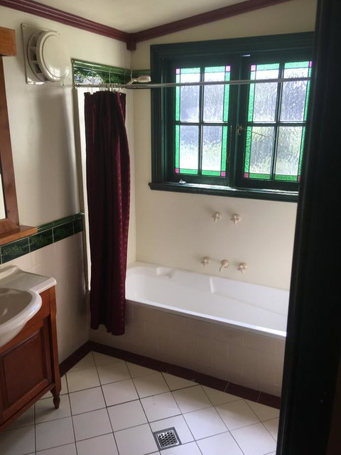 Kerrellie Cottages 2, 4 & 8 Reid Street - Hervey Bay Accommodation 19