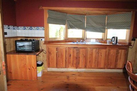 Kerrellie Cottages 2, 4 & 8 Reid Street - Hervey Bay Accommodation 14