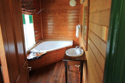 Kerrellie Cottages 2, 4 & 8 Reid Street - Hervey Bay Accommodation 17