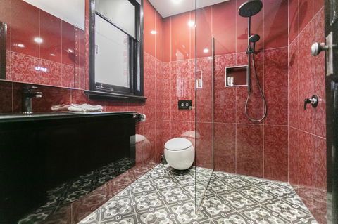 Insomnia On Elizabeth - Hervey Bay Accommodation 6