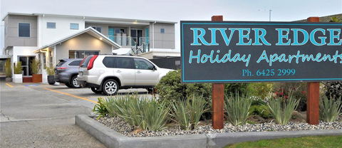 Ulverstone River Edge HolidayApartments - Hervey Bay Accommodation 17