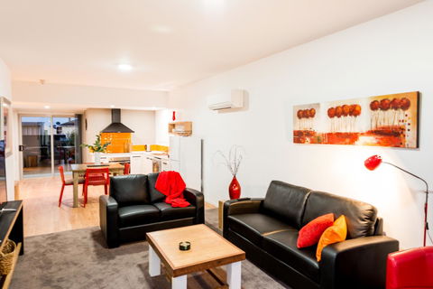 Ulverstone River Edge HolidayApartments - Hervey Bay Accommodation 14