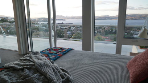 Anchorage Tasmania - Hervey Bay Accommodation 18