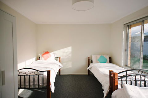 The Holiday Home People - Hervey Bay Accommodation 16