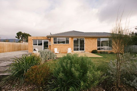 The Holiday Home People - Hervey Bay Accommodation 0