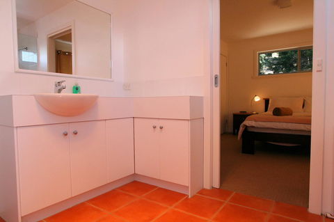 Suntrap Cove Bicheno - Hervey Bay Accommodation 16