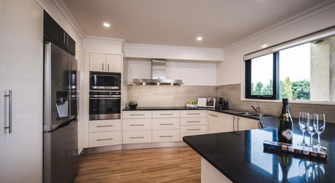 Russell House - Hervey Bay Accommodation 25