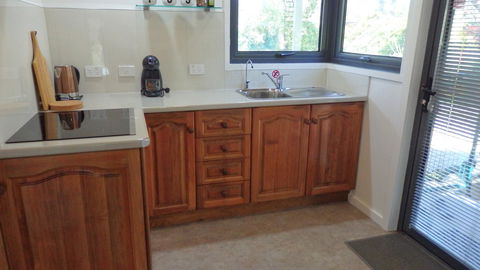 Karoola Cottage Self Contained - Tourism Hervey Bay 5
