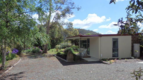 Karoola Cottage Self Contained - Tourism Hervey Bay 10