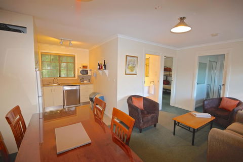 Port Arthur Villas - Hervey Bay Accommodation 10
