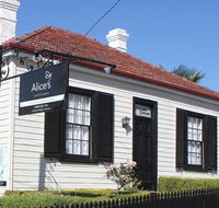 Alice's Cottages - Tourism Hervey Bay