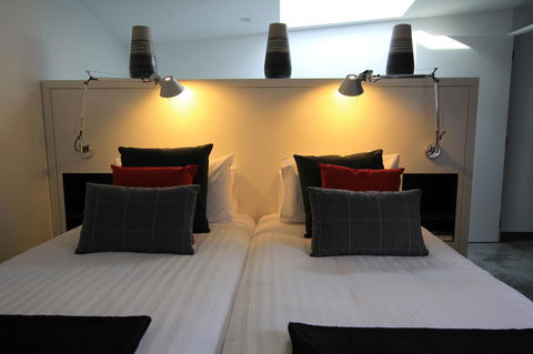 Old Bishop\'s Quarters Heritage, Modern & Unique Accommodation - Hervey Bay Accommodation 4