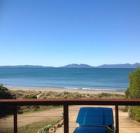 Swansea Beach House Oceanfront - Hervey Bay Accommodation