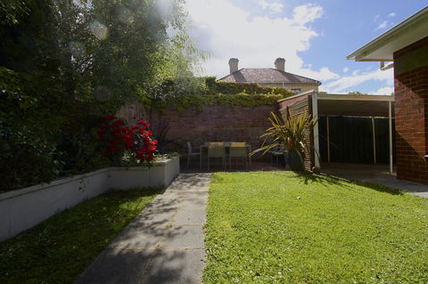 Grosvenor Court Apartments - Hervey Bay Accommodation 5