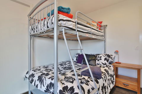 Seymour Waves - Hervey Bay Accommodation 9