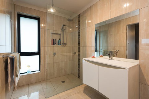 Euphoria House - Hervey Bay Accommodation 5