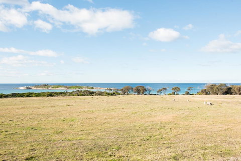 Beach Break Bicheno - Hervey Bay Accommodation 0