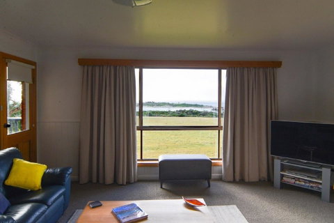 Beach Break Bicheno - Hervey Bay Accommodation 10