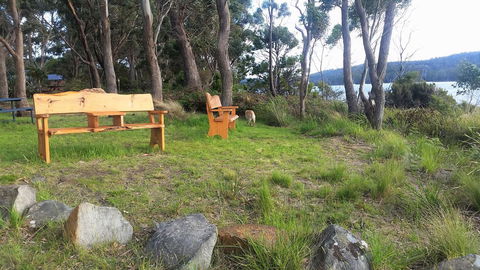 Four Seasons Waterfront Villas - Tourism Hervey Bay 8