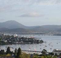 Studioat10 - Hervey Bay Accommodation