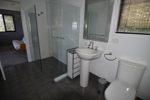 Studioat10 - Tourism Hervey Bay 13