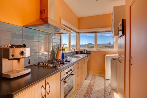 Maison Del Mar - Tourism Hervey Bay 4