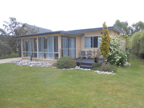 Bruny Ocean Cottage - Tourism Hervey Bay 0