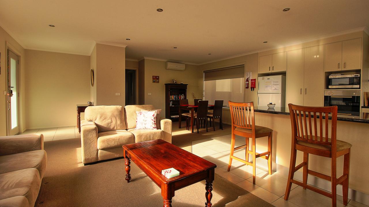 Kingston TAS Hervey Bay Accommodation