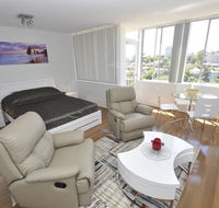 Neutral Bay Self Contained Studio Apartments - Hervey Bay Accommodation