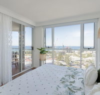 NEW Beautiful 1 Bedroom Beach Views Broadbeach - Hervey Bay Accommodation