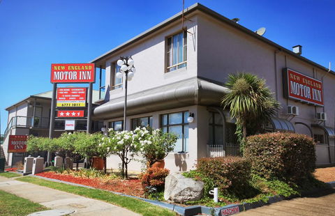 New England Motor Inn - Tourism Hervey Bay 0