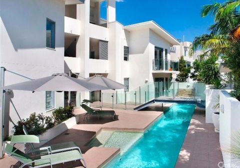 NEW Sunshine Beach Family Escape 3 Bedroom With Free Wifi And Parking - Hervey Bay Accommodation 1