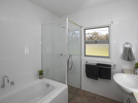 Newbury Haven - Tourism Hervey Bay 1