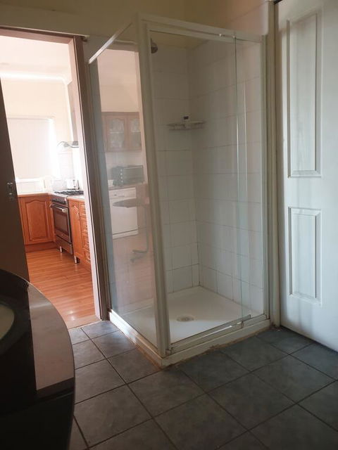 Newell Hwy Caravan Park - Hervey Bay Accommodation 0