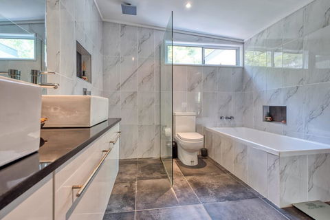 Newport - East Ballina - Hervey Bay Accommodation 2