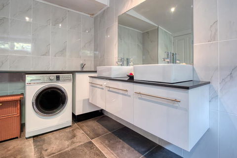 Newport - East Ballina - Hervey Bay Accommodation 1