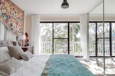 Newport Beach Spacious 2 Bedrm Apt Casa De PiÃ±a - Hervey Bay Accommodation 0