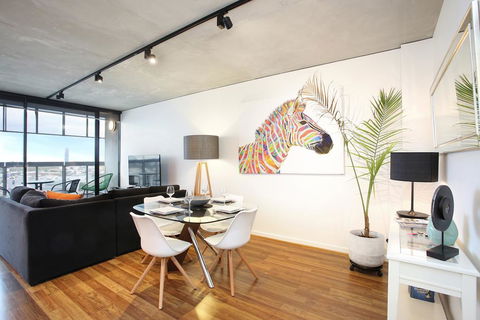NGV Art Centre Retreat - StayCentral - Hervey Bay Accommodation 0