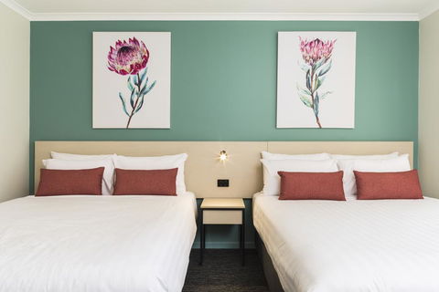 Nightcap At Balaclava Hotel - Hervey Bay Accommodation 1