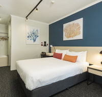 Nightcap at Edge Hill Tavern - Hervey Bay Accommodation