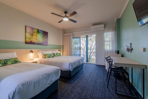 Nightcap At Waterfront Hotel - Hervey Bay Accommodation 1