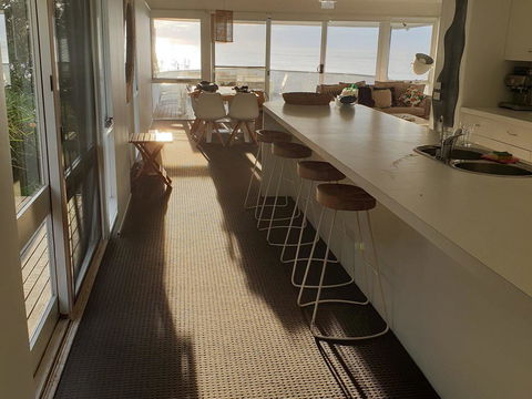 Ningaloo Formerly Willows House - Hervey Bay Accommodation 1