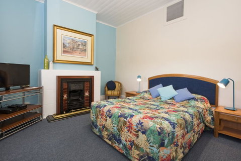 Ningana Heritage Houses - Hervey Bay Accommodation 0
