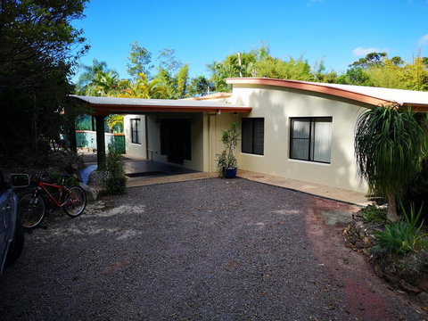 Noosa Edge Nudist Retreat - Hervey Bay Accommodation 1