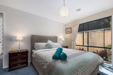 North Essendon B & B Melbourne Airport - Hervey Bay Accommodation 0